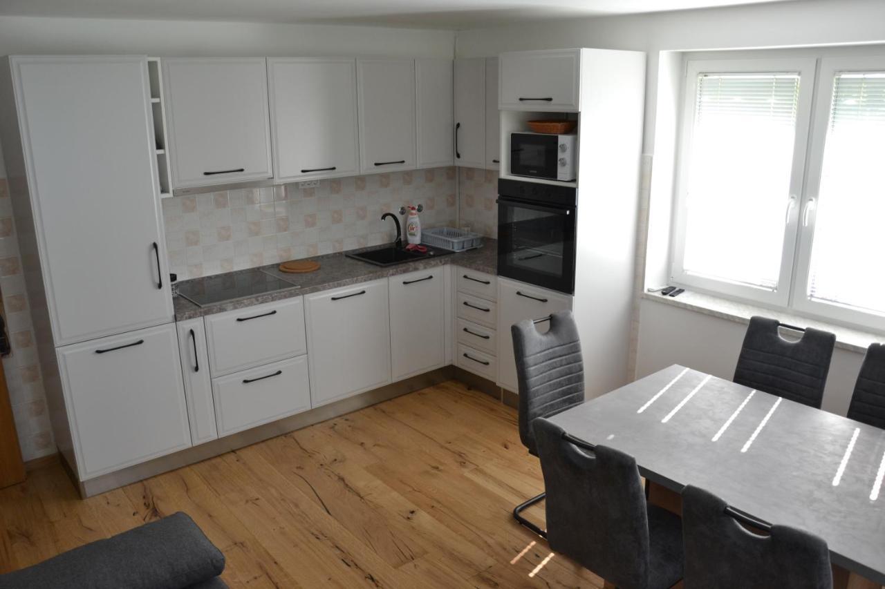 Apartma Ob Potoku Luče 외부 사진